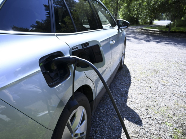 Researchers worry about government plan to levy higher tax on EVs
Researchers worry about government plan to levy higher tax on EVs