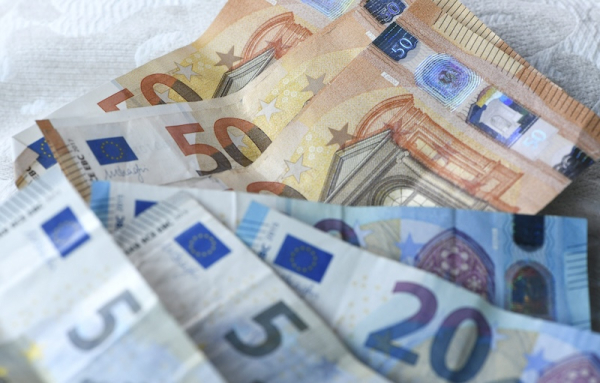 One in ten Finns would struggle with a €100 surprise expense
One in ten Finns would struggle with a €100 surprise expense