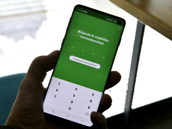 HS: S Bank ignored vulnerability warning from teenager
HS: S Bank ignored vulnerability warning from teenager
