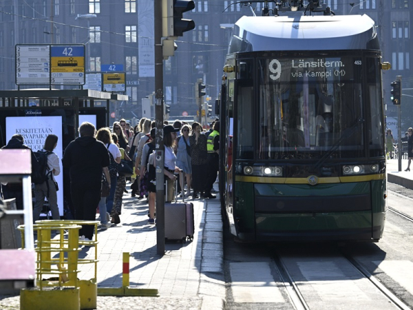 HS: Helsinki one step closer to dedicating Kaivokatu to public transport
HS: Helsinki one step closer to dedicating Kaivokatu to public transport