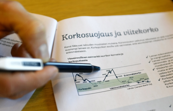 Mortgage applications rise 13% as housing market shows signs of recovery
Mortgage applications rise 13% as housing market shows signs of recovery